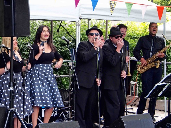The Blues Others get everyone in the mood for dancing.