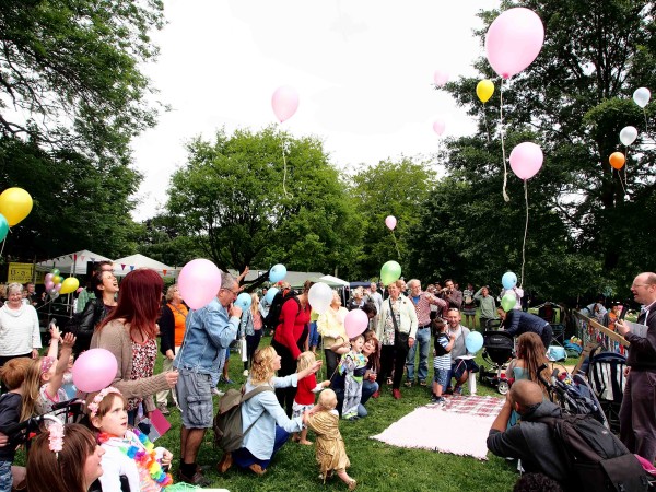 Children launch the 2015 Picnic